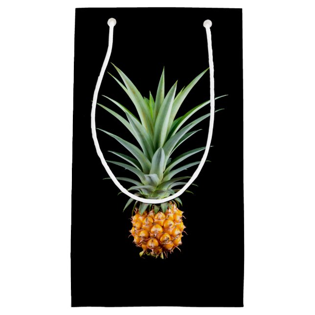 Pineapple with big hairdo on black background small gift bag (Front)