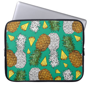Pineapple with leaves, little chunks. Seamless pat Laptop Sleeve