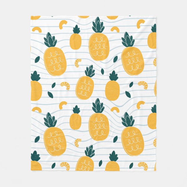 Pineapples seamless pattern fleece blanket (Front)