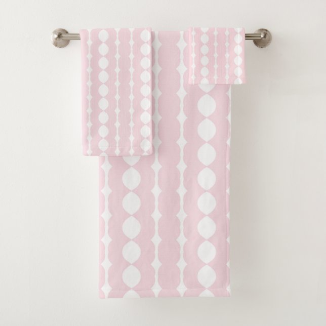 Pink Abstract Geometric Striped Pattern Bath Towel Set (Insitu)