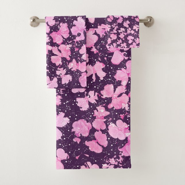 Pink Acrylic Paint Flower Petals Bath Towel Set (Insitu)