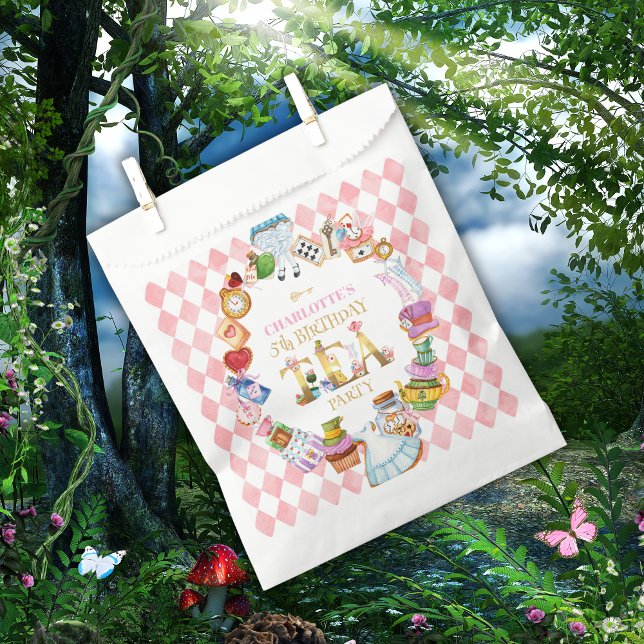 Pink Alice in Wonderland 5th Birthday   Favour Bag (Creator Uploaded)