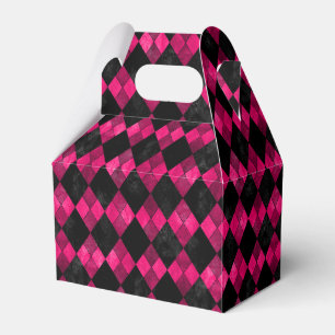 Pink and Black Argyle Party Favour Box
