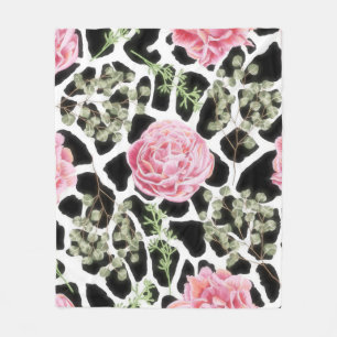 Pink and Black Giraffe Pattern and Flowers Fleece Blanket