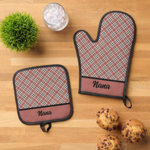 Pink and Burgundy Plaid Oven Mitt & Pot Holder Set