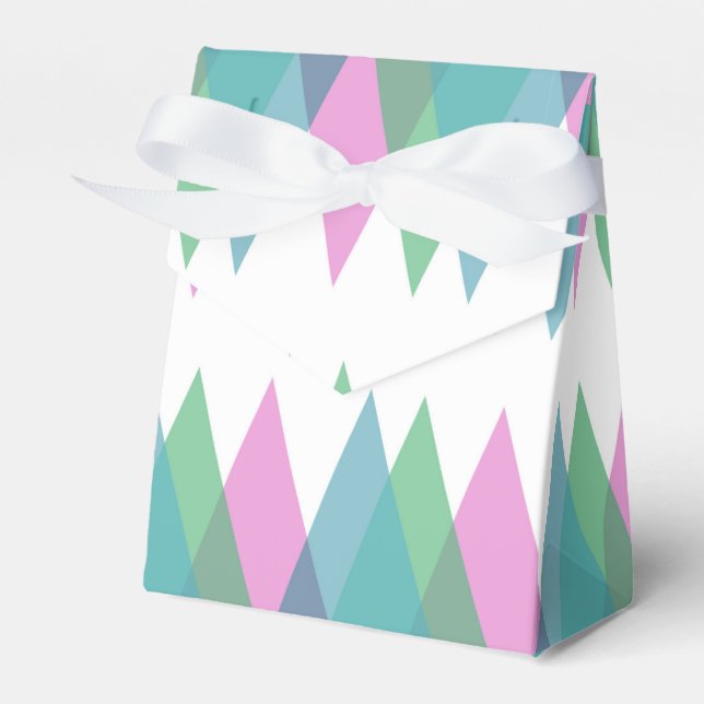Pink and green triangles favor box (Front Side)