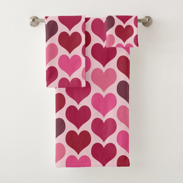 Pink and Red Hearts Pattern Bath Towel Set (Insitu)