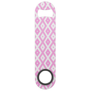 Pink and white diamond pattern bar key