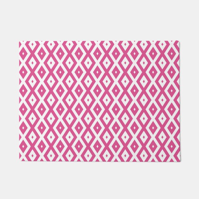 Pink and white diamond pattern doormat (Front)