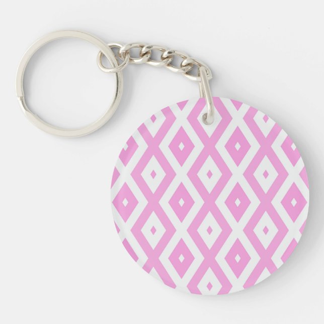 Pink and white diamond pattern keychain (Front)