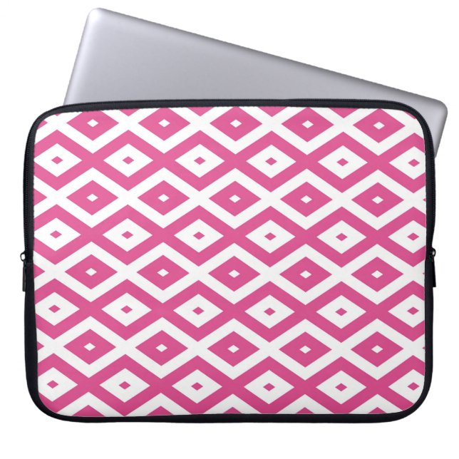 Pink and white diamond pattern laptop sleeve (Front)