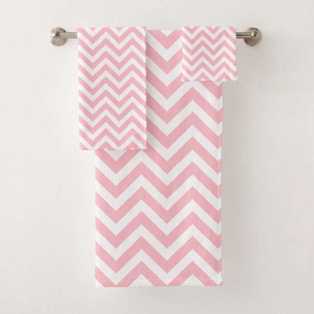 Pink and White Horizontal Chevron Stripes (En situation)