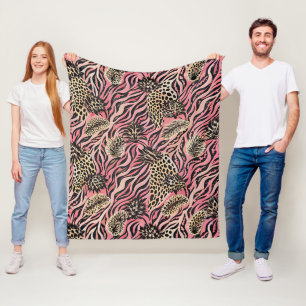 Pink Animal Print Fusion - Seamless Pattern Fleece Blanket