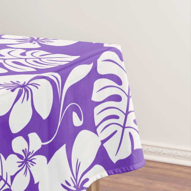 PINK BIKINI (GRAPE) TABLECLOTH (In Situ)