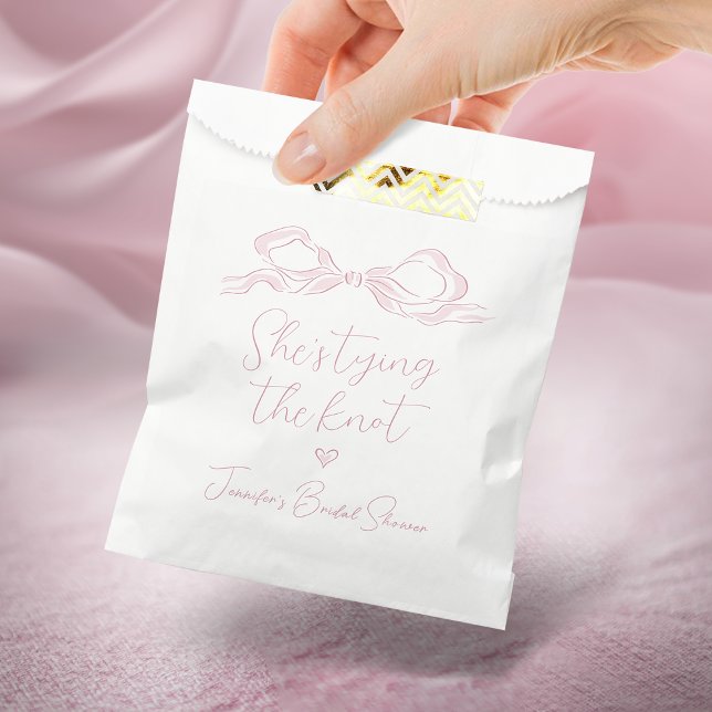 Pink Bow She's Tying the Knot Bridal Shower Favour Bag (Pink Bow She's Tying the Knot Bridal Shower Favor Bag)