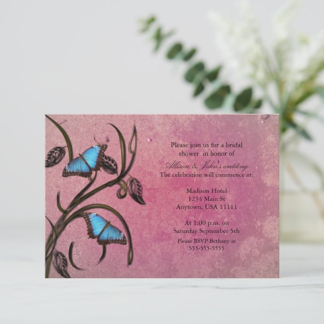 Pink Butterfly Pair nuptiale douche Invitation (Debout devant)