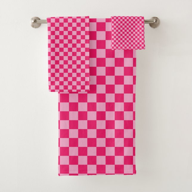 Pink Chequered Bath Towel Set (Insitu)