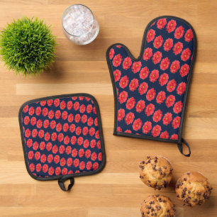 Pink dahlia flower on blue oven mitt & pot holder set
