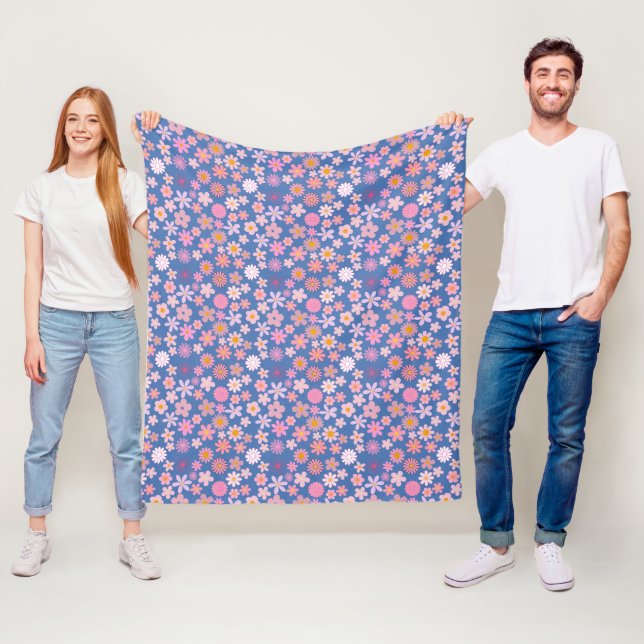 Pink Daisy Pattern 01.bw LBlue BG Fleece Blanket (In Situ)