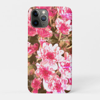 Pink Floral Bloom Pattern – Soft Botanical Design iPhone 11 Pro Case