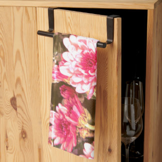 Pink Floral Bloom Pattern – Soft Botanical Design Kitchen Towel