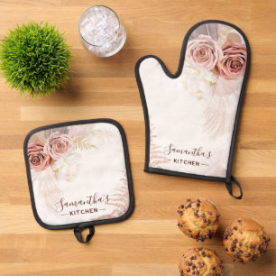 Pink Flower Script Terracotta Personalized Oven Mitt & Pot Holder Set