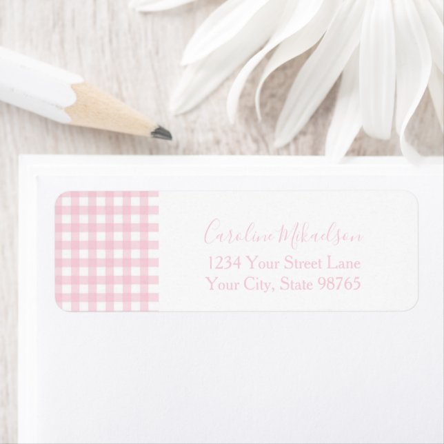 Pink Gingham Monogram Personalized (En situation)
