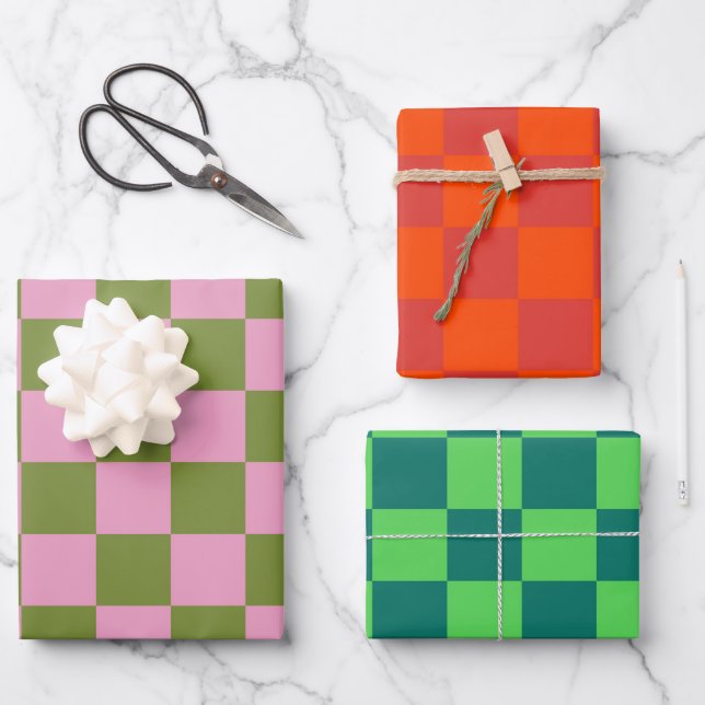 Pink Green Chequered Gingham Pattern Wrapping Paper Sheet (Front)