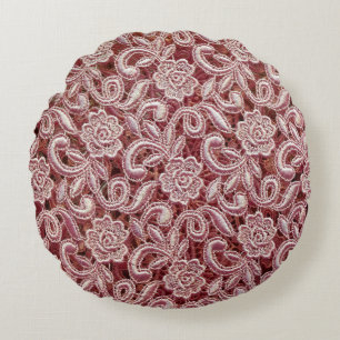 Pink lace, vintage roses pattern. round pillow