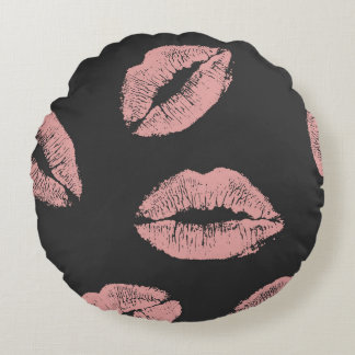 Pink lips kisses, Valentine's day pattern. Round Pillow