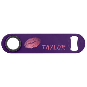 Pink lips on purple background bar key