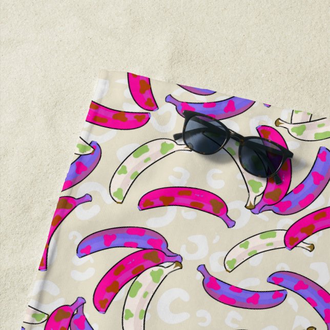 PINK LUSH BANANA BEACH TOWEL (In Situ)