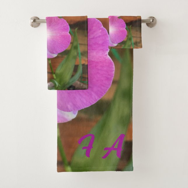 Pink  orchid of Tippi  Bath Towel Set (Insitu)