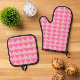Pink Polka Dot Hearts Oven Mitt & Pot Holder Set