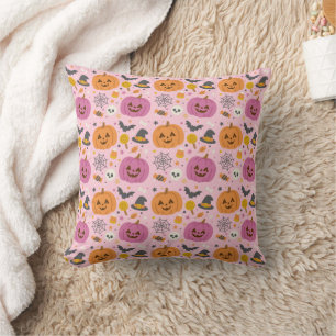 Pink Pumpkin Halloween Pattern Throw Pillow