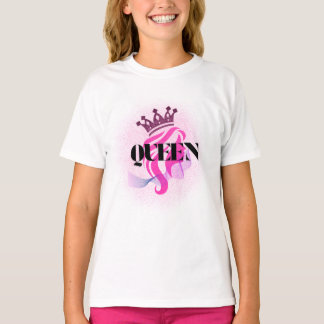 Pink Queen Crown Design – Confident Feminine Power T-Shirt