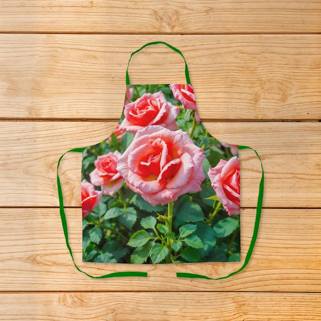 Pink Roses Apron (Apron with pink roses)