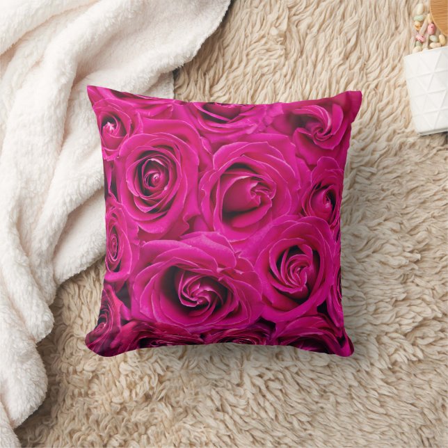 PINK ROSES THROW PILLOW (Blanket)