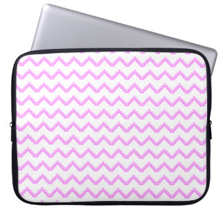 Pink shevron pattern laptop sleeve
