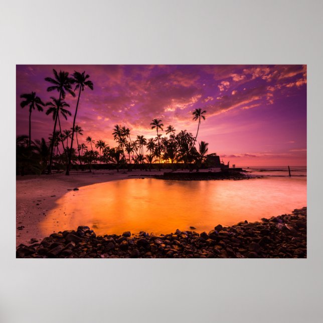 Pink Sunset Of Hawaii Beach Poster (Front)