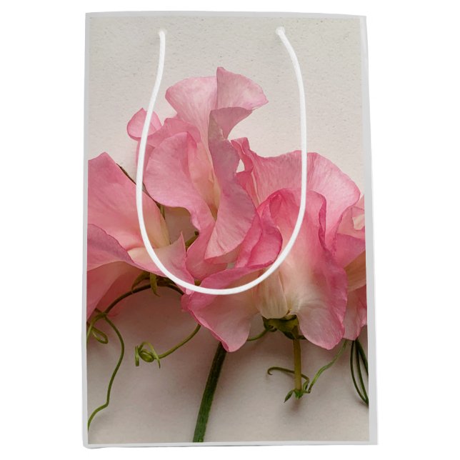 Pink sweet peas close up medium gift bag (Front)