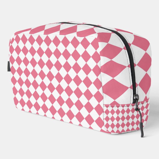 Pink White Diamond Chequered Pattern Toiletry Bag (Right Corner)