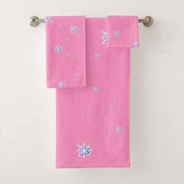 Pink Winter Snowflakes    Bath Towel Set (Insitu)