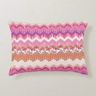 Pink zigzag background decorative pillow