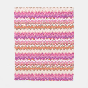 Pink zigzag background fleece blanket
