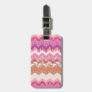 Pink zigzag background luggage tag