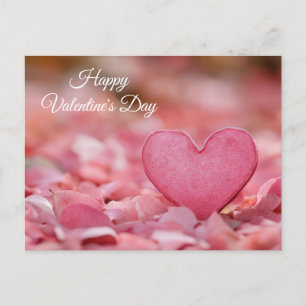 Pinkes Herz im Laub Valentinstag Postcard