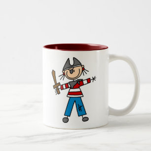 Pirate avec la tasse d'épée