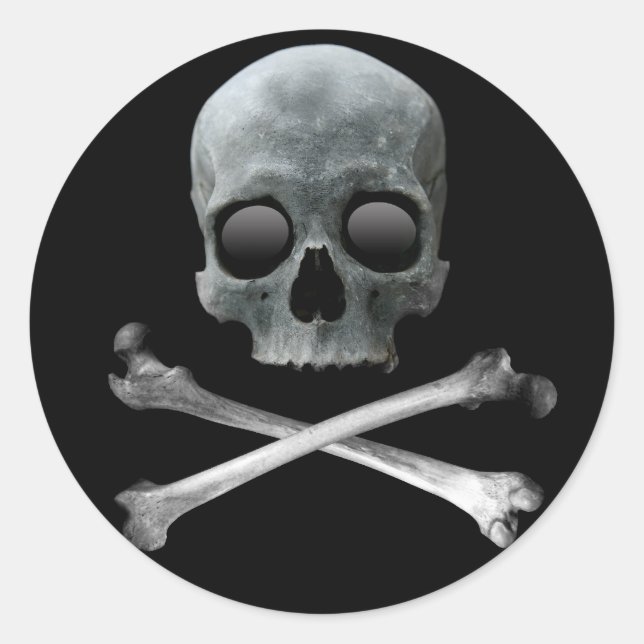 Pirate Skull and Crossbones Classic Round Sticker (Front)