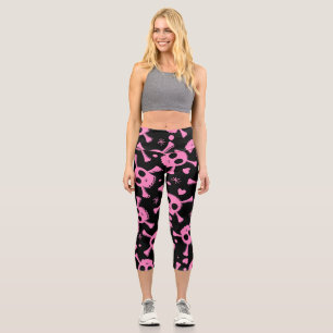 Pirate Skull: Girlish Hearts Pattern Capri Leggings
